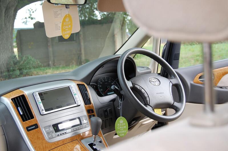 TOYOTA ALPHARD