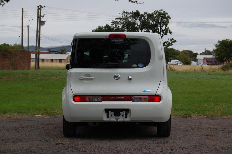 NISSAN CUBE