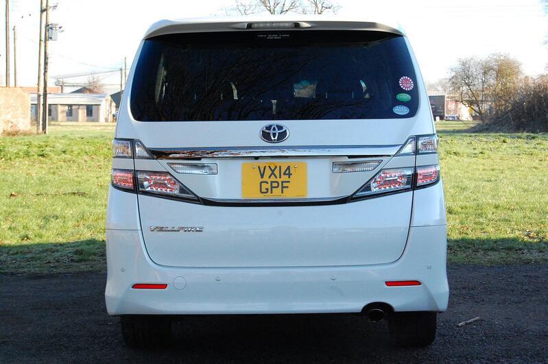 TOYOTA VELLFIRE