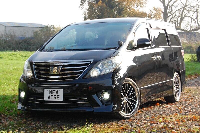 TOYOTA ALPHARD