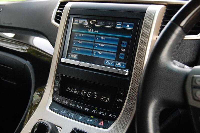 TOYOTA ALPHARD