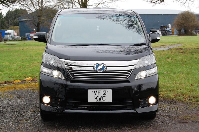 TOYOTA VELLFIRE