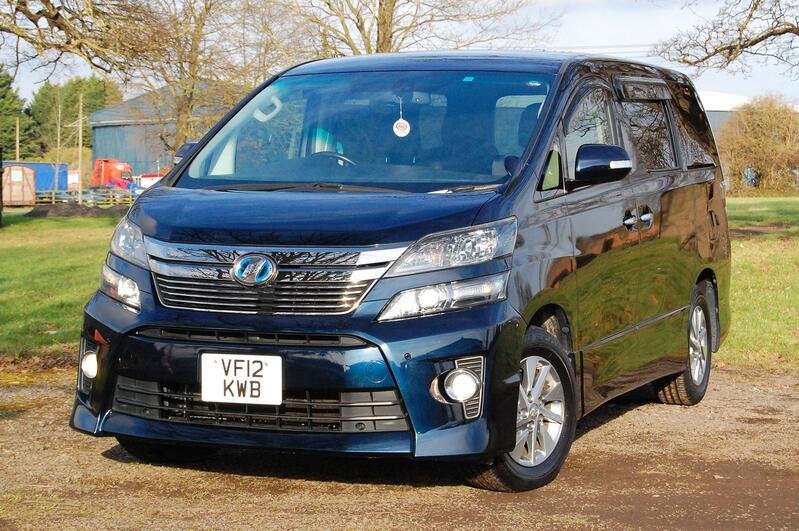 TOYOTA VELLFIRE