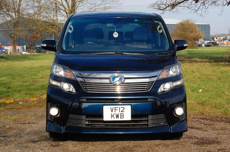 TOYOTA VELLFIRE