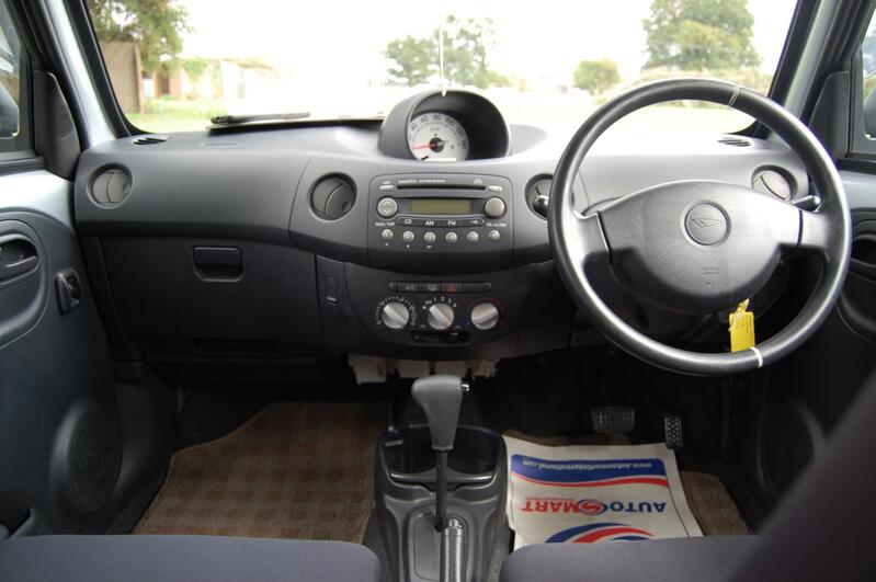 DAIHATSU ESSE