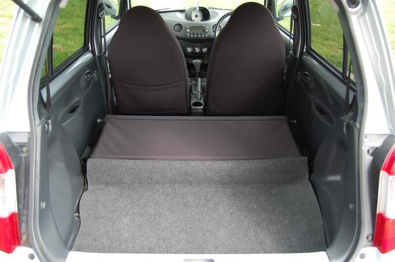 DAIHATSU ESSE
