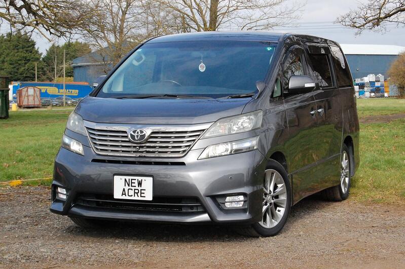 TOYOTA VELLFIRE