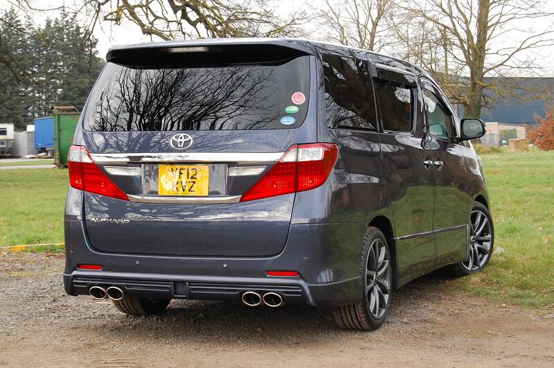 TOYOTA ALPHARD