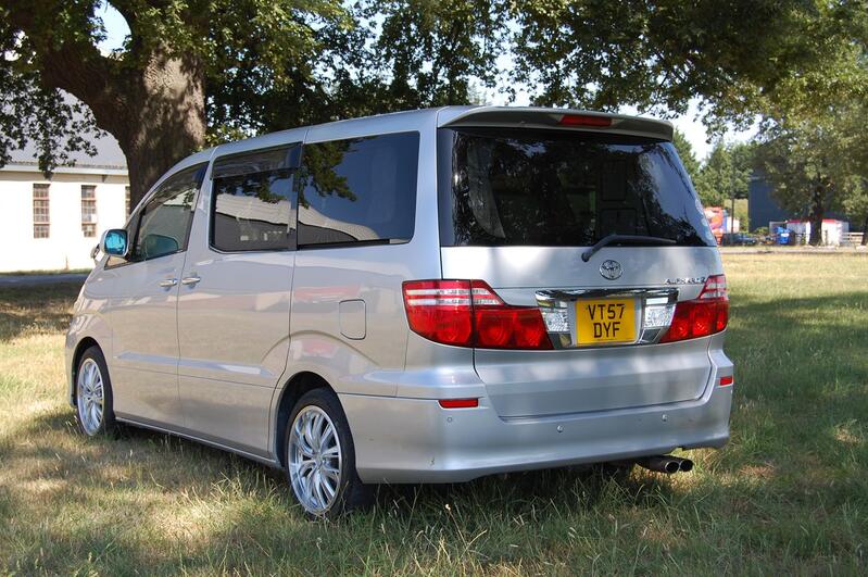 TOYOTA ALPHARD