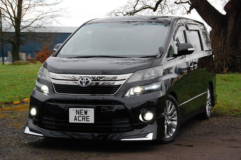 TOYOTA VELLFIRE