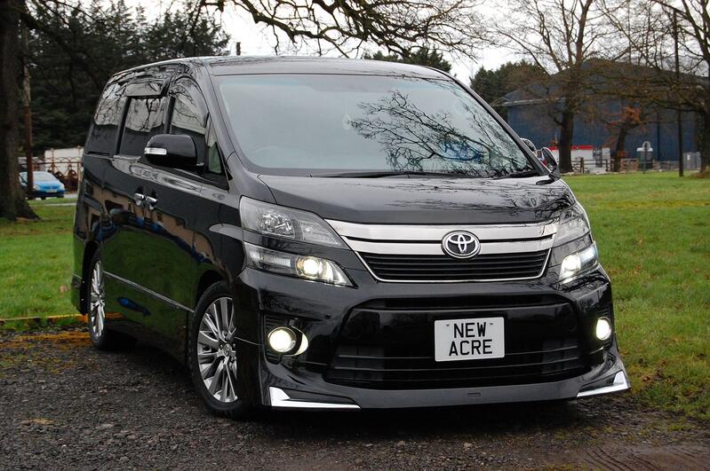 TOYOTA VELLFIRE