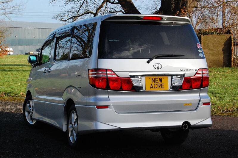 TOYOTA ALPHARD
