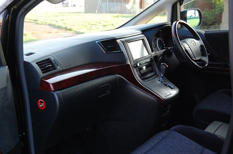 TOYOTA ALPHARD
