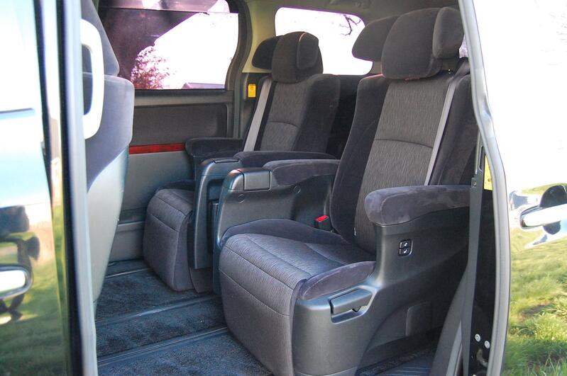 TOYOTA ALPHARD