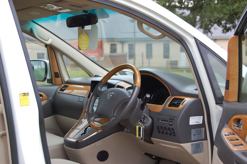 TOYOTA ALPHARD