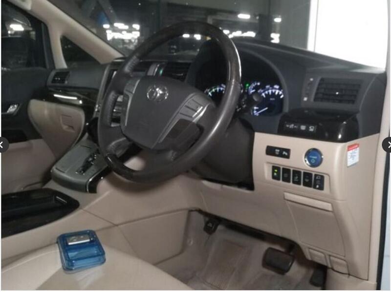 TOYOTA VELLFIRE