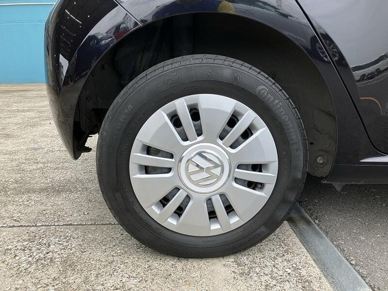 VOLKSWAGEN UP