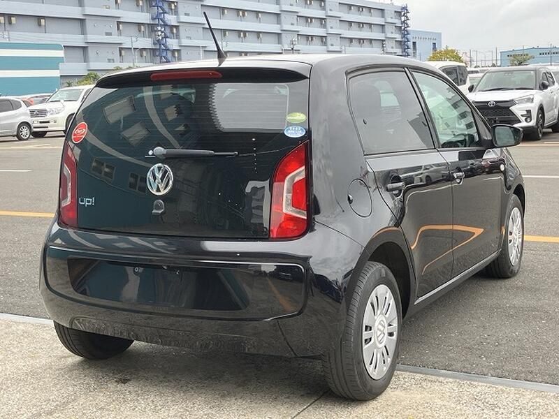 VOLKSWAGEN UP