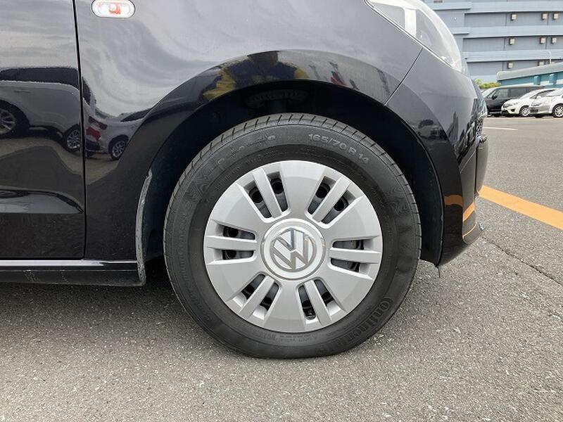 VOLKSWAGEN UP