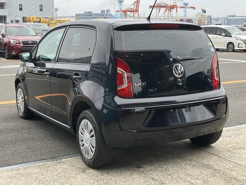 VOLKSWAGEN UP