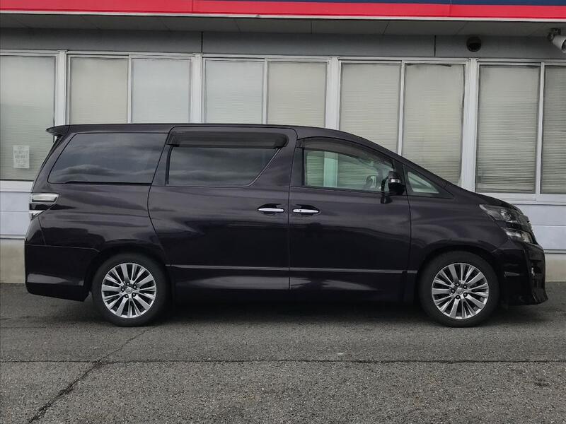 TOYOTA VELLFIRE