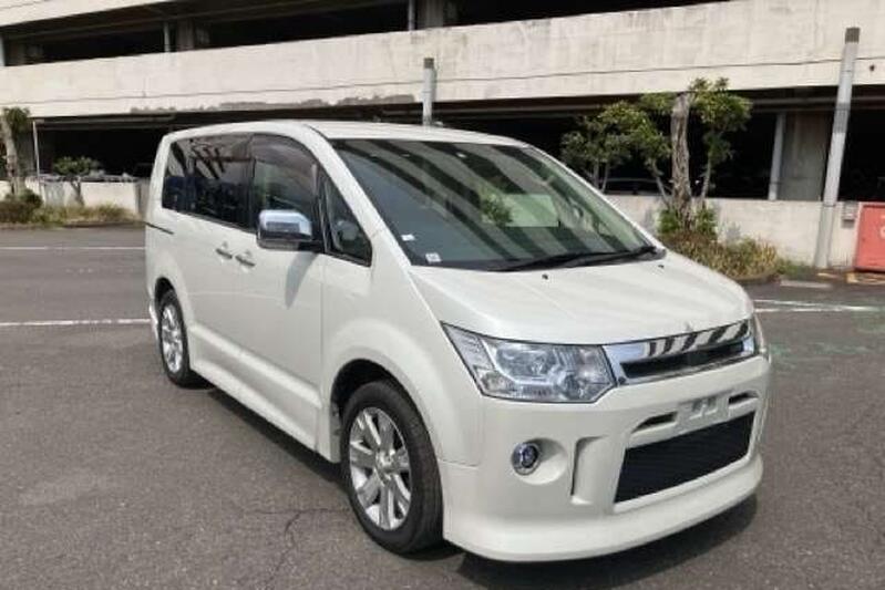 MITSUBISHI DELICA