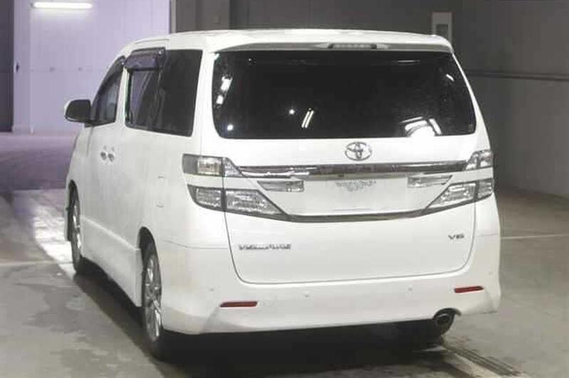 TOYOTA VELLFIRE