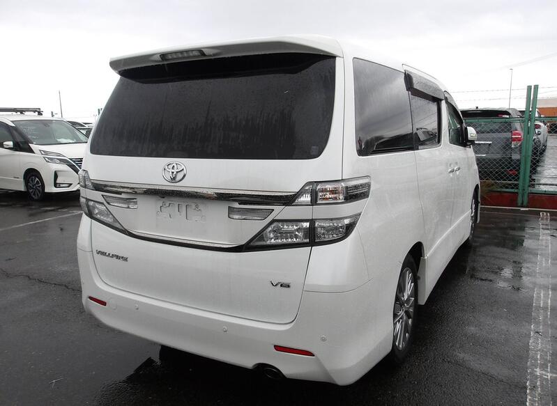 TOYOTA VELLFIRE