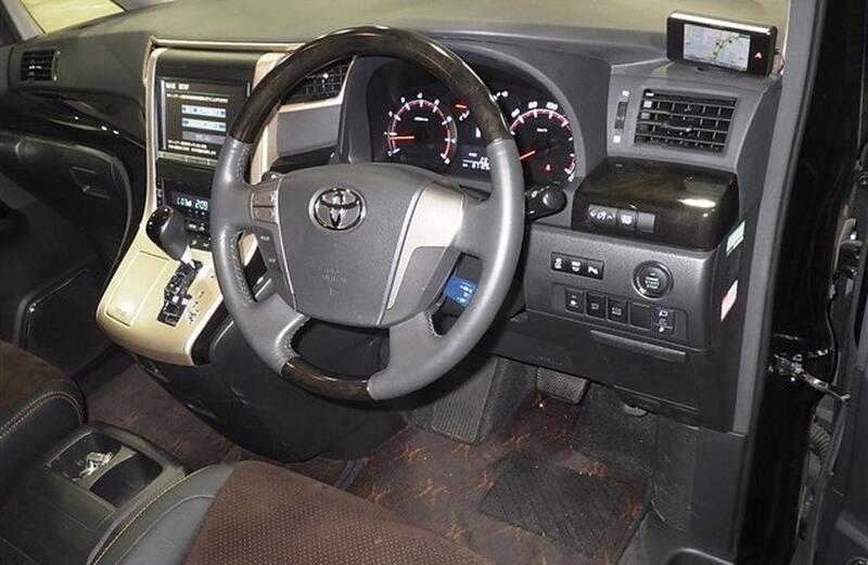 TOYOTA ALPHARD