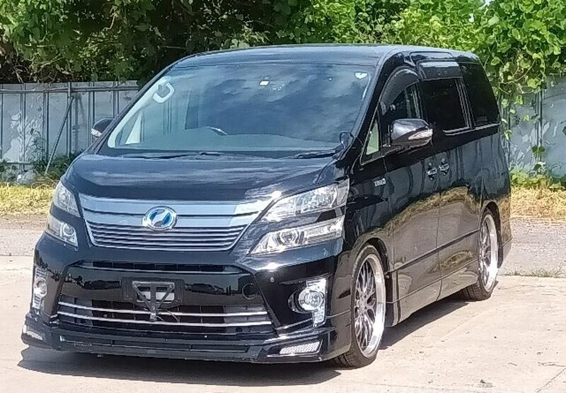 TOYOTA VELLFIRE