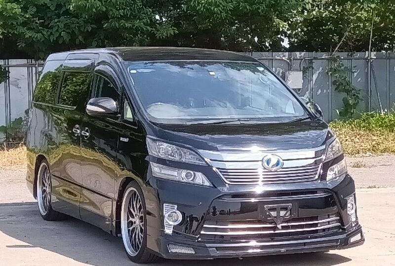 TOYOTA VELLFIRE
