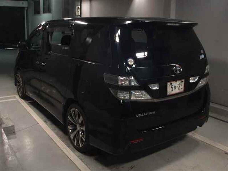 TOYOTA VELLFIRE