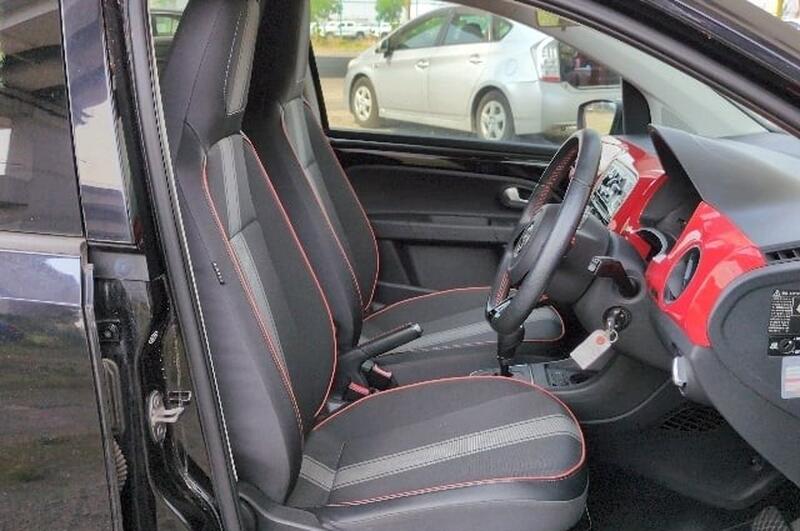 VOLKSWAGEN UP