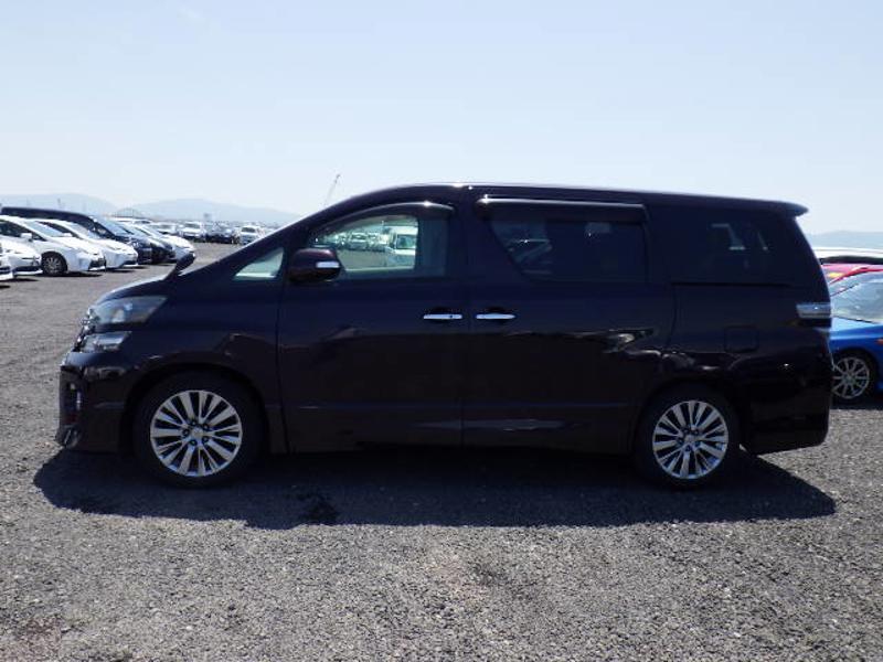 TOYOTA VELLFIRE