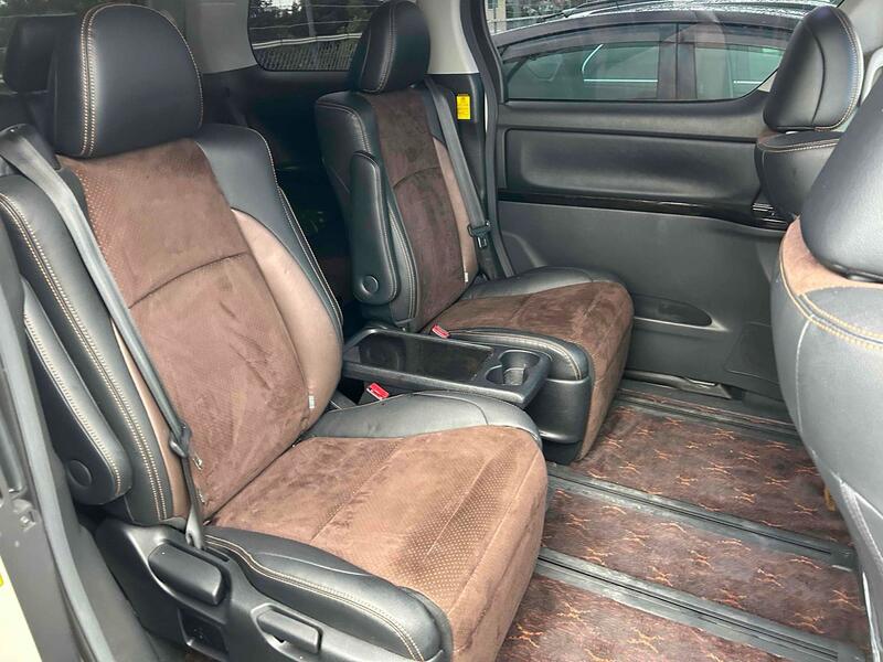 TOYOTA ALPHARD